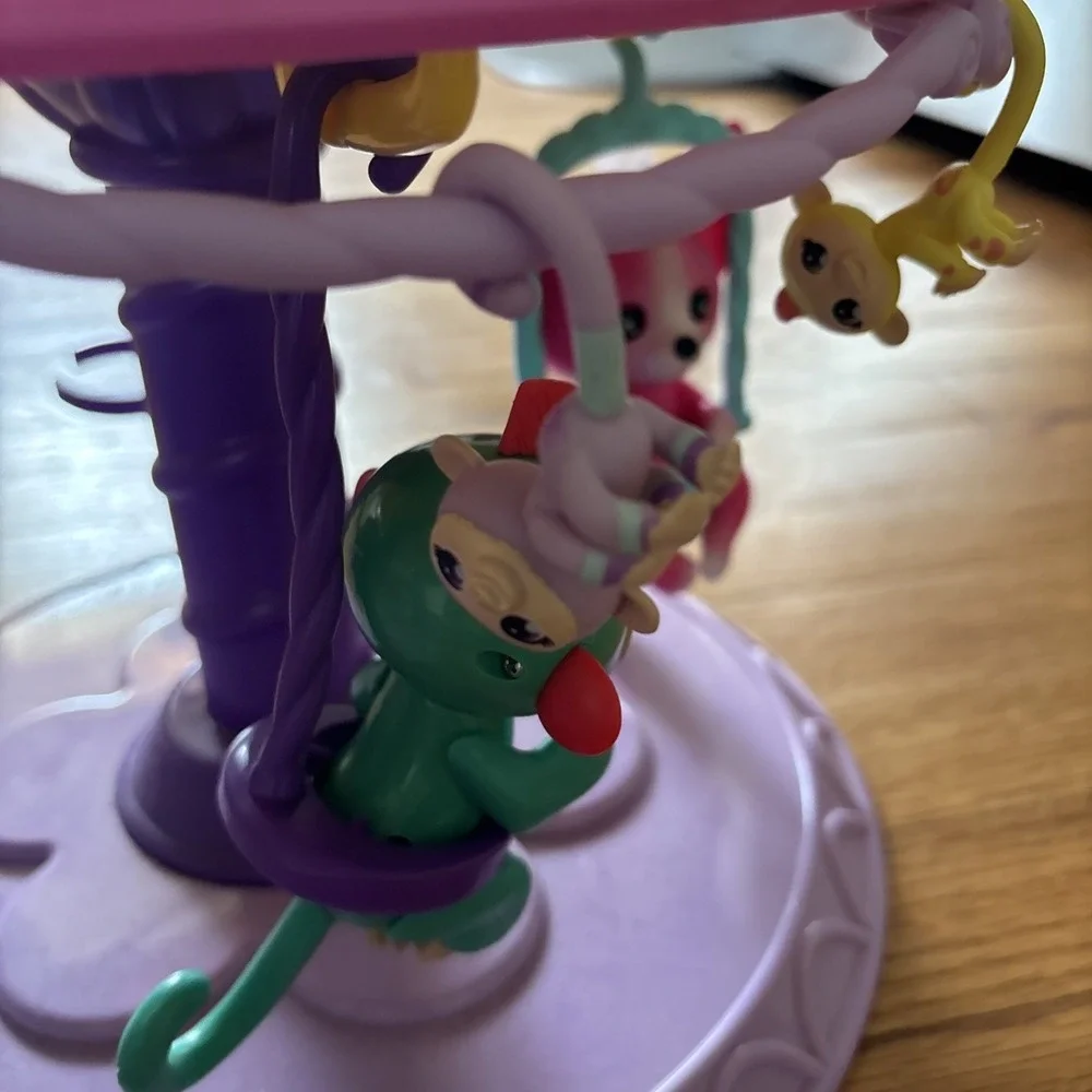 Fingerling Carousel All 4‎ Swings & Monkey Bars 7 Figures With Unicorn Narwhal